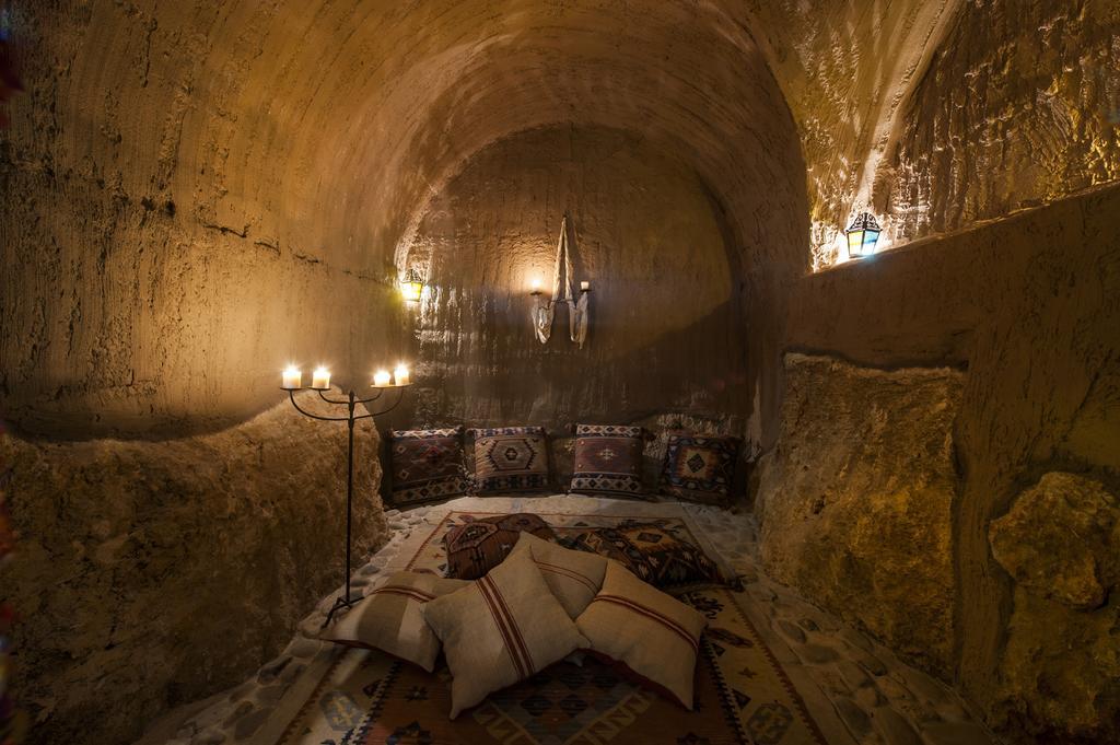 Eremito Hotel Parrano Екстериор снимка